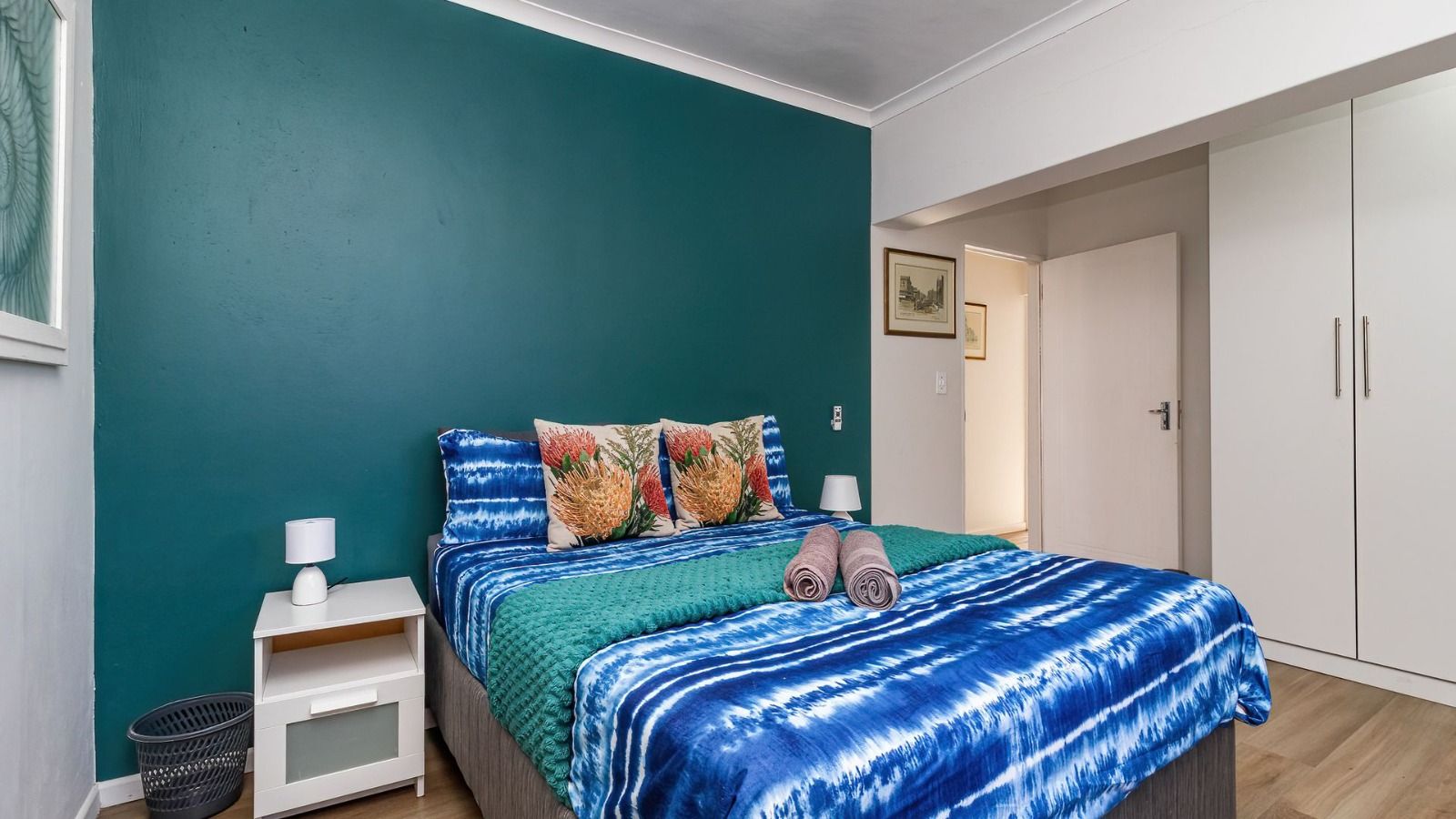 Double bedroom with built-in wardrobe